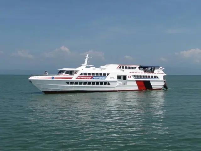 Boat to Koh Kood from Laem Sok pier